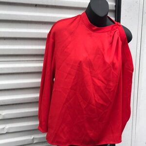 🚨B2G1 New VINCE CAMUTO Red Cold Shoulder Long Sleeve Blouse